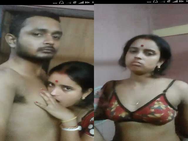 Newly Married Couple Foreplay Sex Cam